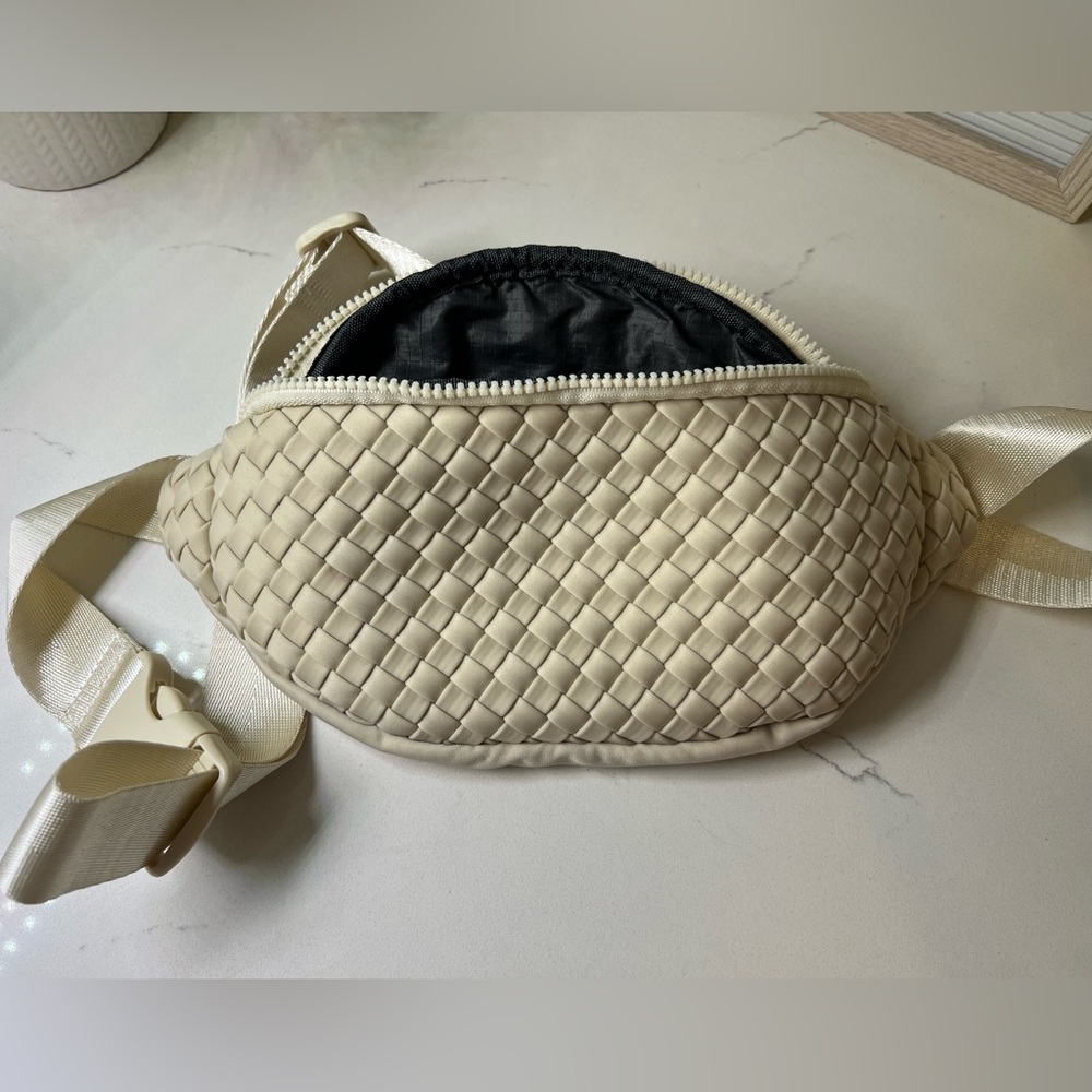 Sol and Selene Aim High Belt Bag | Woven Neoprene Belt Bag | Bone - Picture 11 of 11